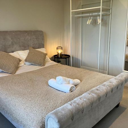 Stylish 1 Bed Flat With Private Terrace In Wimbledon - 3 The Queens 伦敦 外观 照片