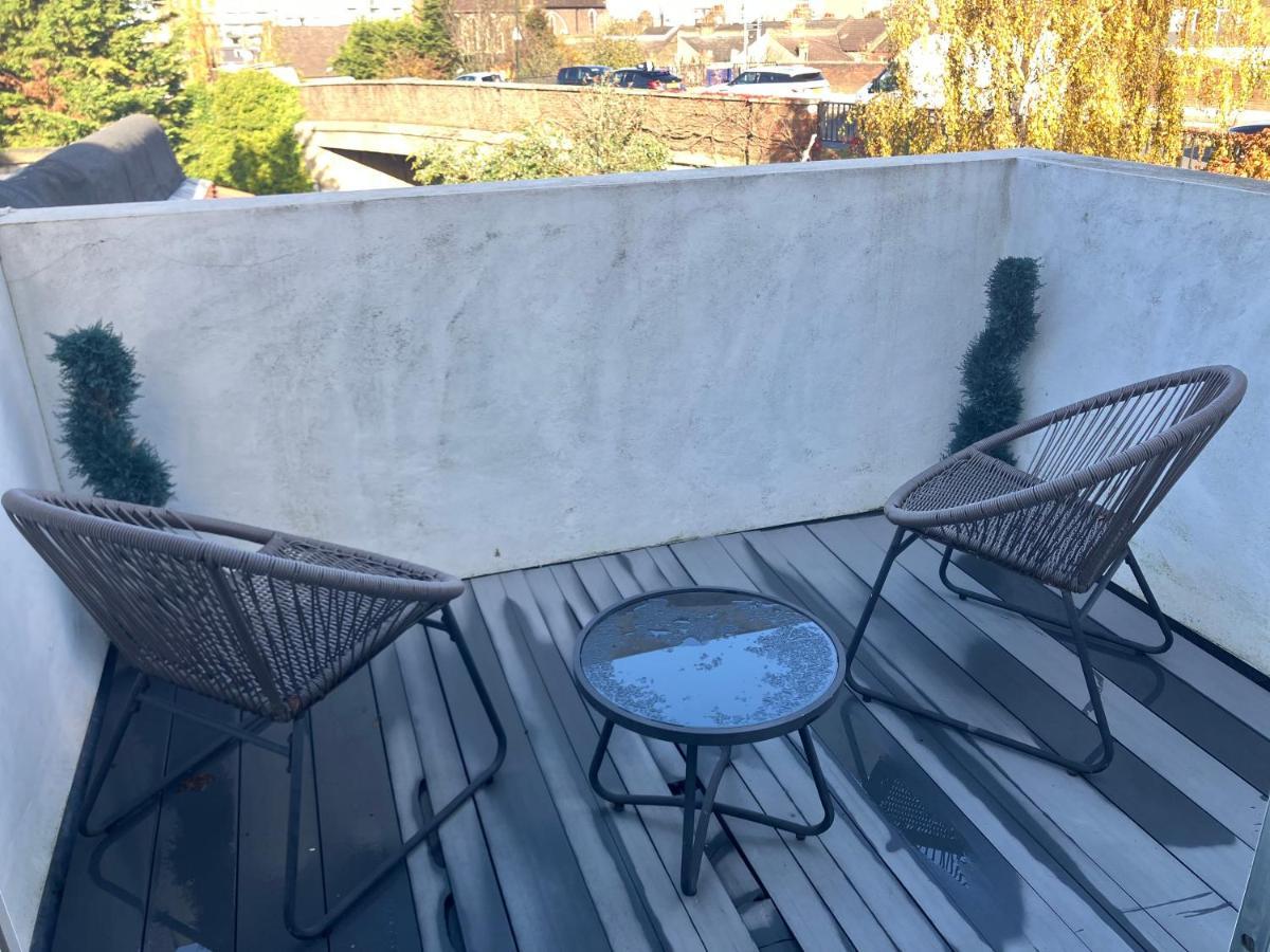 Stylish 1 Bed Flat With Private Terrace In Wimbledon - 3 The Queens 伦敦 外观 照片